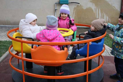 Səbaildə daha bir həyət abadlaşdırılıb