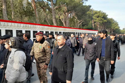 20 Yanvar faciəsi ilə bağlı Şəhidlər xiyabanına yürüş keçirilib