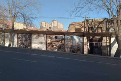 Bakıda 19-cu əsrin sonlarına aid bina sökülüb
