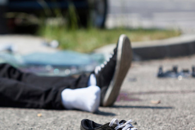 Xətai rayonunda yolu keçən piyadanı avtomobil vurub