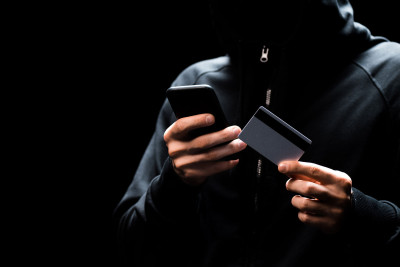 Səbail sakininin bank kartından pul oğurlanıb