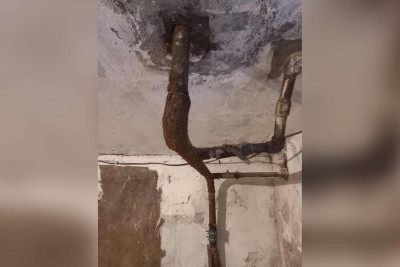 “Azərsu”nun çürümüş borunu təmir etməyə pulu çatmır?