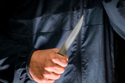 Xəzər rayonunda bıçaqlanma hadisəsi baş verib