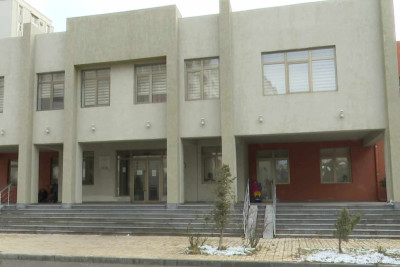Yasamalda yeni müdiriyyət uşaqları bağçadan çıxarır