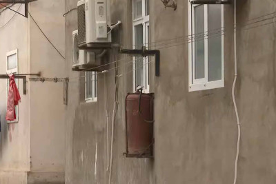 Səngəçalda bir binada 22 qaz balonu qoşulub - VIDEO