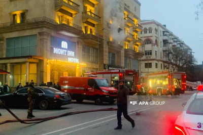 Nərimanovda “Mont İnn” hoteli yanıb - VİDEO