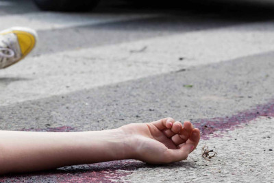 Nərimanovda avtomobil qadını vuraraq öldürüb