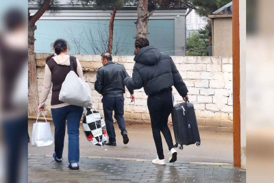 Dayə işləmək üçün Bakıya gələn qadın ölkəsinə geri qayıtdı