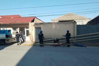 Binə qəsəbəsində yol qəzası: 3000 abonentin qazı kəsilib