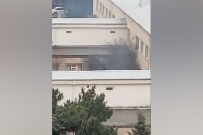Xətai rayonunda məktəbdə yanğın olub