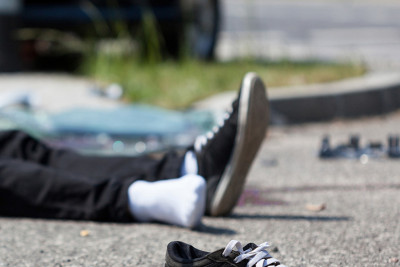 Xəzərdə gənc oğlanı maşın vurub