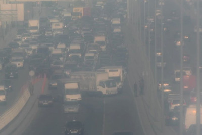 Ziya Bünyadovda qəza: yolda sıxlıq yaranıb