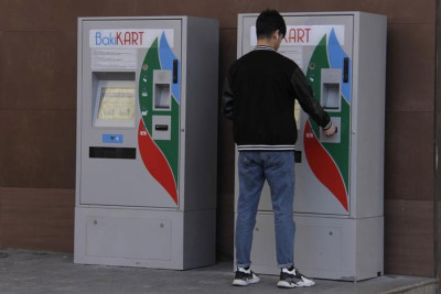 Metropolitenin iki stansiyasında yükləmə terminalları qoyulub