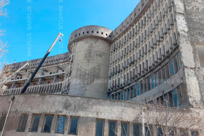 Bakıda “20 Yanvar” dairəsi yaxınlığındakı bina sökülür?