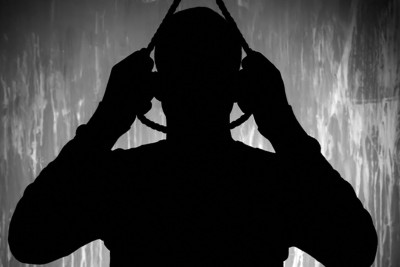 Maştağada kişi özünə qəsd edib