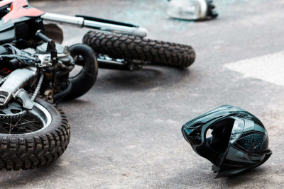 Azadlıq prospektində moped sürücüsü qəzada ölüb