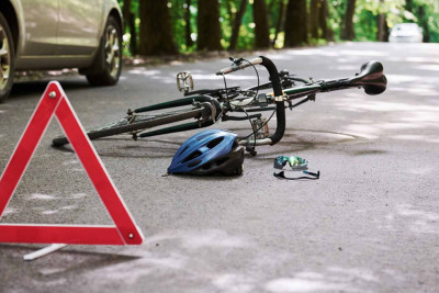 Xətaidə gənc velosipedçi qəzaya düşüb