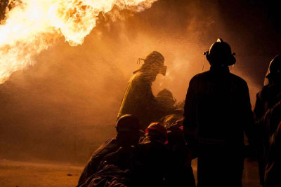 Nərimanovda yarımtikilidə yanğın olub