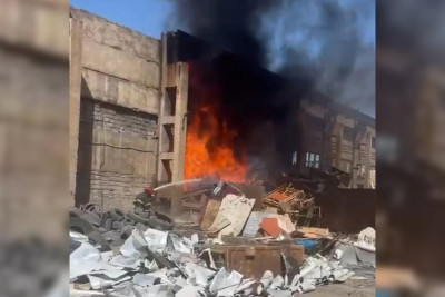 Dərnəgüldə köhnə zavodda yanğın olub