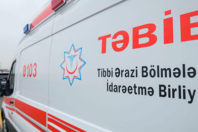 Küləyə görə 4 nəfər təcili tibbi yardıma müraciət edib