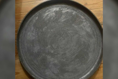 Bakıda yeni avtomobil qiymətinə sini satılır