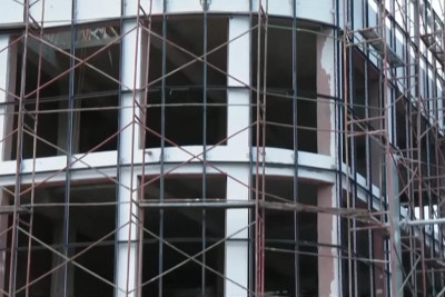 Səbaildə 4 mərtəbəli bina tikilib, rəsmi qurumların isə xəbəri yoxdur