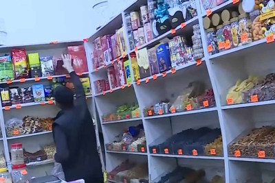 Bakıda İran məhsulları qanunsuz satılır?