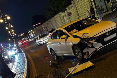 Badamdarda 3 avtomobil toqquşub