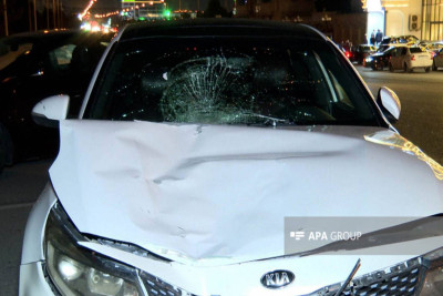 Nizamidə toydan çıxan qadınları maşın vurub