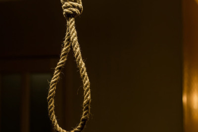 Maştağada 31 yaşlı kişi intihar edib