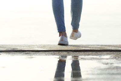 Nizami rayonunda 15 yaşlı qız intihar edib