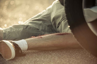 Zabrat yolunda maşın kişini vuraraq öldürüb