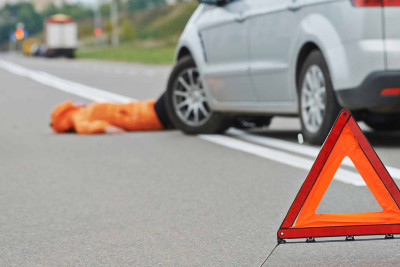 Suraxanıda 16 yaşlı qızı avtomobil vurub