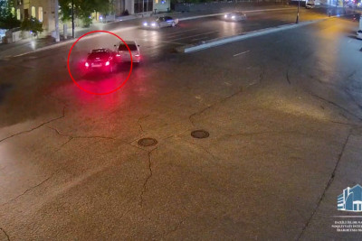 Yasamalda 3 avtomobil toqquşub – VİDEO