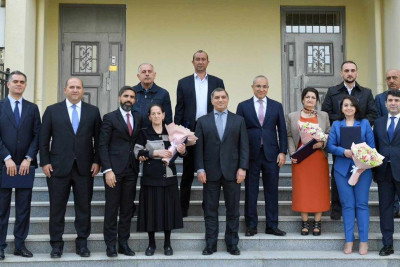 Səbail rayonunda neftçilərə mənzil təqdim edilib