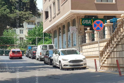 Yasamalda avtomobillərin parkinqi hərəkətə ciddi maneə törədir