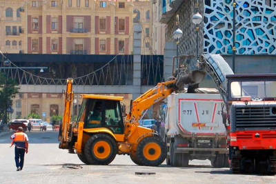 Xətaidə tıxaclara səbəb olan küçənin təmiri nə vaxt yekunlaşacaq? – VİDEO