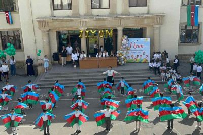 Uşaqlar günü ilə əlaqədar məktəblərdə silsilə tədbirlər keçirilib