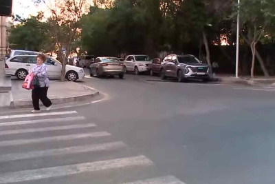 Bakıda işıqforu olmayan küçə: Sürücülər təhlükəli vəziyyətdən narazıdırlar – VİDEO