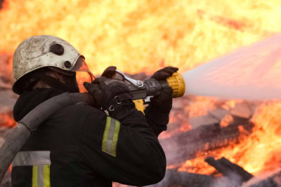 Sabunçuda oyun salonu yanıb