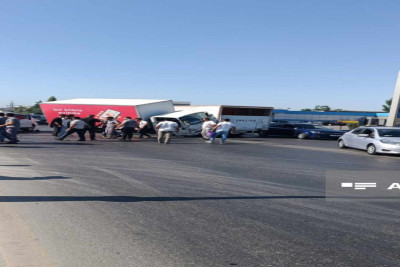 Binəqədidə 2 yük və 1 minik maşını toqquşub