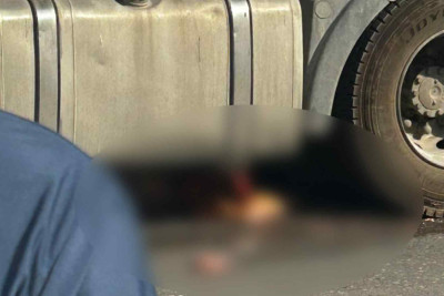 Binəqədidə yük maşını qadını vurub