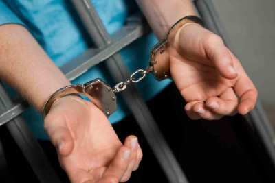 Silsilə dələduzluqlar edən şəxslər tutulublar