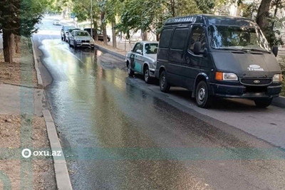 Nəsimi rayonunda su borusu partlayıb