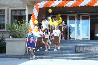 Bakı məktəblərində məzun günü təşkil edilib