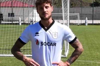 “Neftçi” almaniyalı futbolçunu heyətinə qatıb