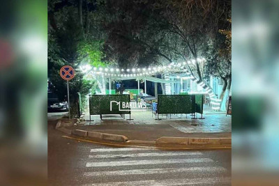 Hüseyn Cavid prospektində “pivəxana” piyada səkisini zəbt edib