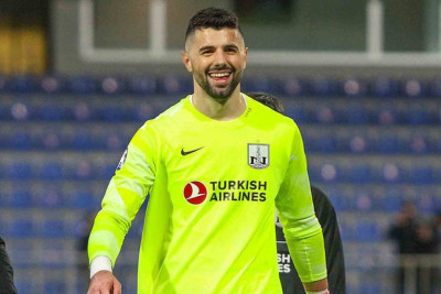 “Neftçi” PFK öz qapıçısı ilə yollarını ayırıb