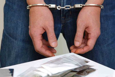 Sabunçuda saxlanılan şəxsdən narkotik götürülüb