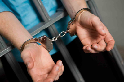 Yasamalda 87 yaşlı qadını soyan keçmiş məhbus saxlanılıb